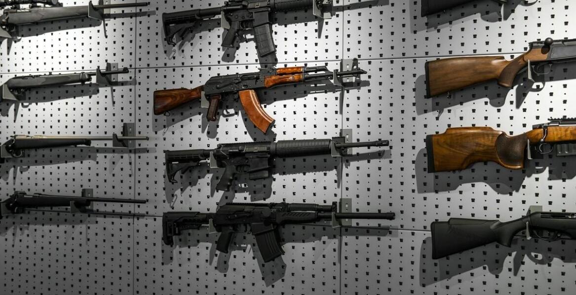 Zalety karabinu AK 105, jego zastosowanie oraz innowacje