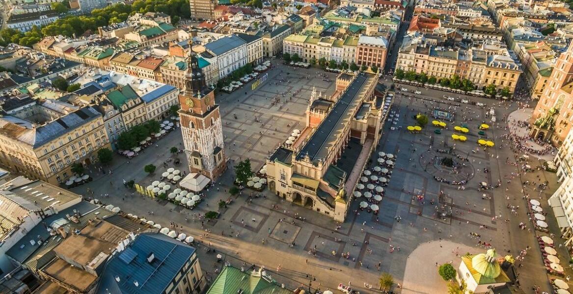 Jakie są zalety organizacji szkoleń w luksusowych hotelach w Krakowie?