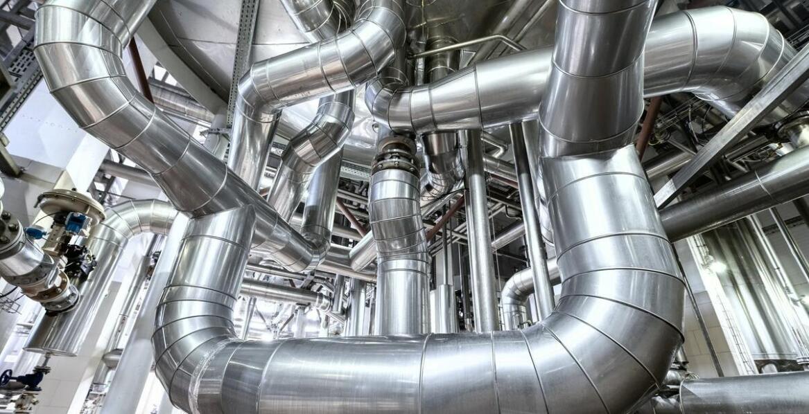 Biżuteria z historią: jak przekształcić stare przedmioty w nowoczesne dzieła sztuki?