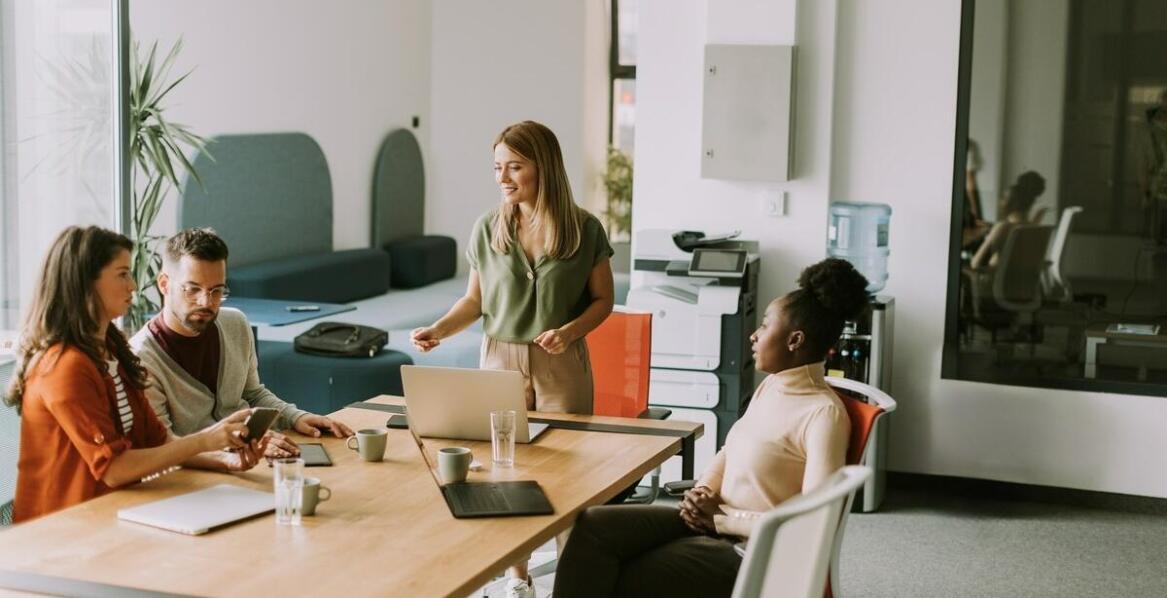 Biuro pośrednictwa pracy Gdańsk – jak szybko znaleźć pracowników na sezonowe zatrudnienie?
