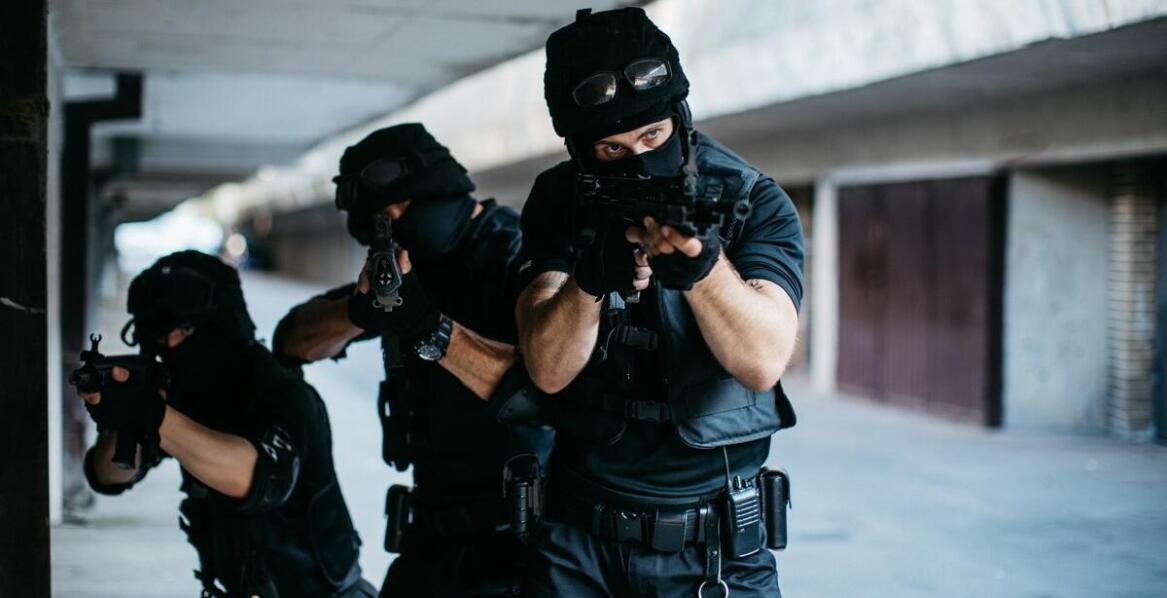 Ochrona fizyczna osób i mienia na festiwalach - jak zapewnić bezpieczeństwo uczestników?