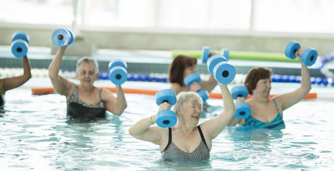 Jak domy opieki organizują czas wolny dla swoich pensjonariuszy?
