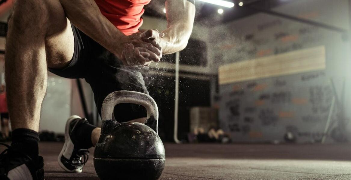 Jakie korzyści zdrowotne płyną z regularnych wizyt w body gym centrum sportowe?