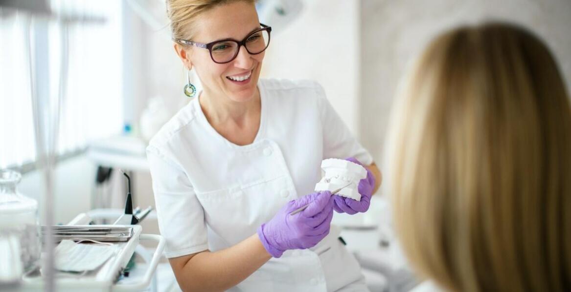 Jak wygląda proces konsultacji protetycznych?