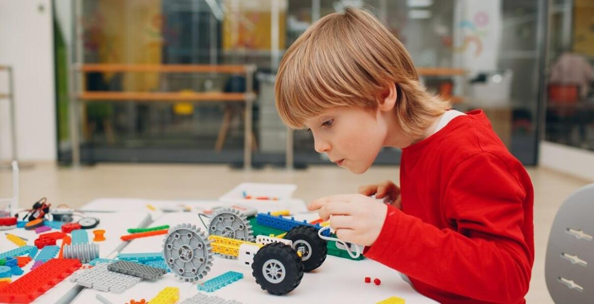 Jakie zabawki wspierają rozwój kreatywności u najmłodszych?