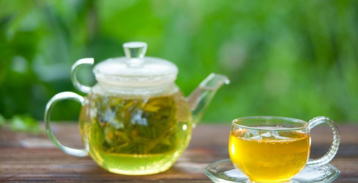 Jakie korzyści zdrowotne niesie ze sobą picie herbaty zielonej?