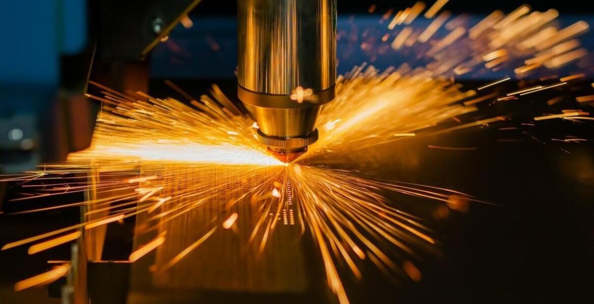 Jak technologia lasera wpływa na jakość cięcia metalu?