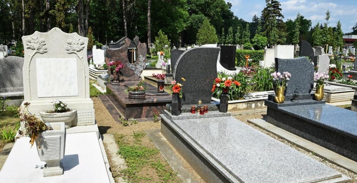 Jakie są możliwości wyboru rozmiaru zdjęcia nagrobkowego?