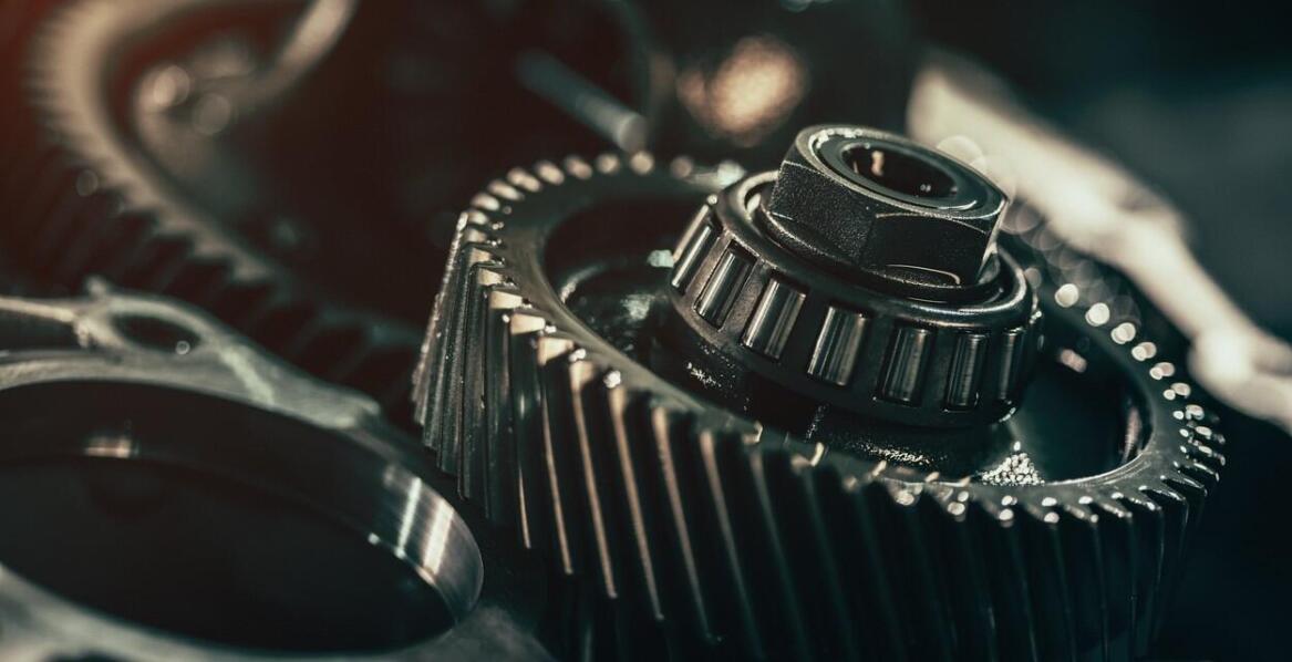 Dlaczego warto inwestować w regenerację skrzyń biegów?