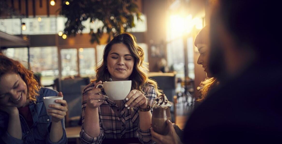Barista do wynajęcia – kluczowy element udanej imprezy firmowej