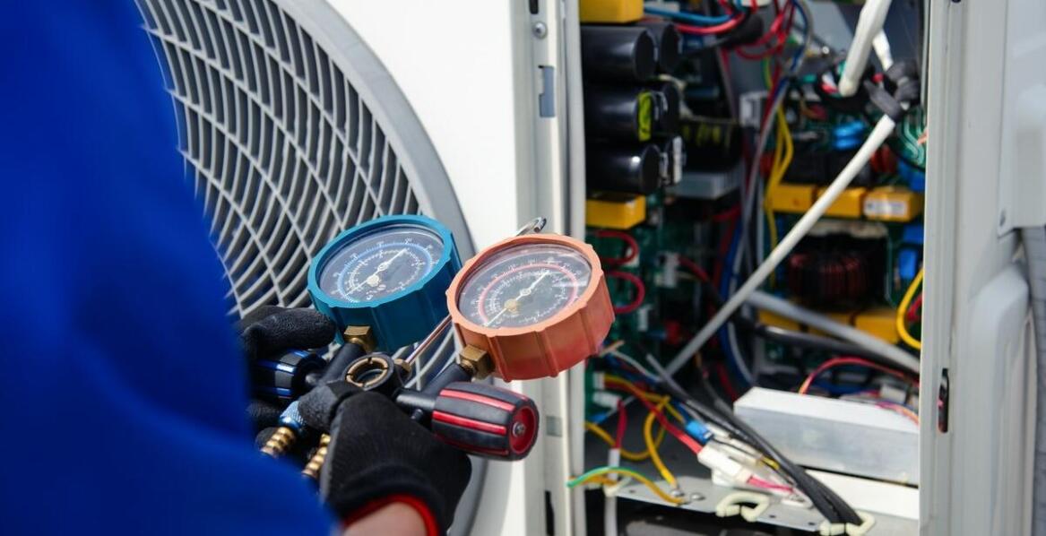 Jakie są najczęstsze błędy przy użyciu narzędzi do pomiarów w instalacjach HVAC?