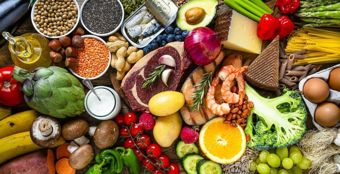 Truskawki a zdrowe tłuszcze – jak łączyć je w diecie dla lepszych efektów?