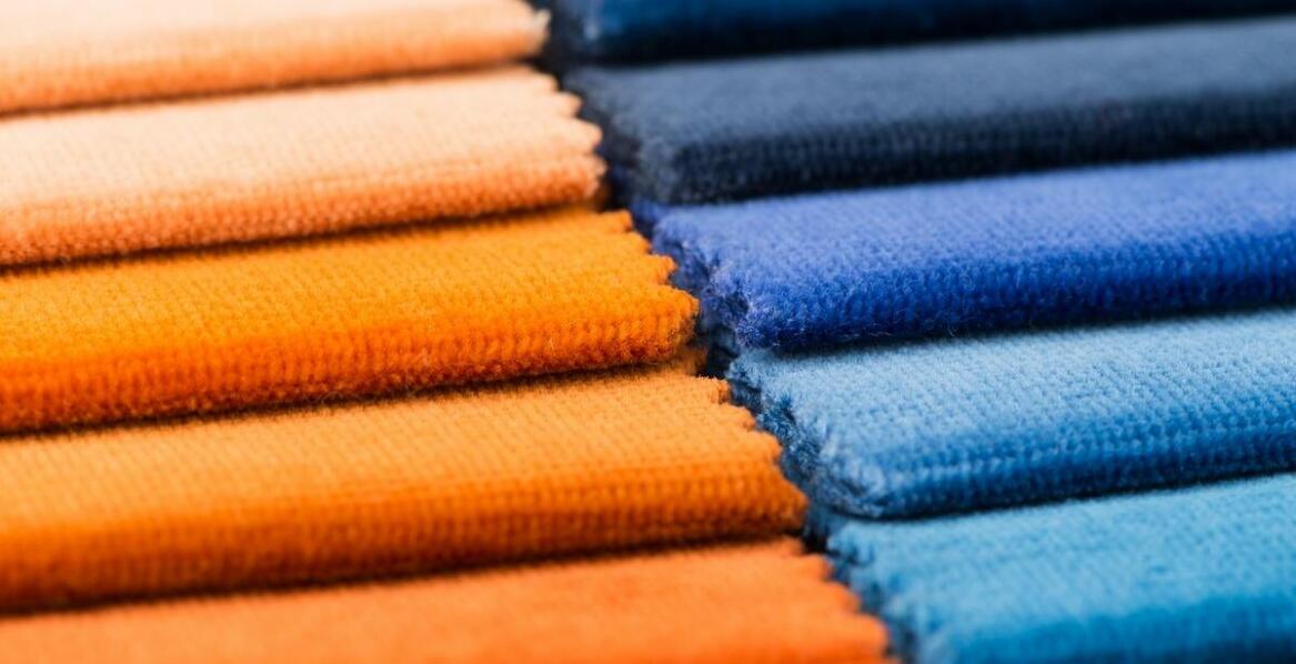 Zastosowanie powłok fluoropolimerowych w branży włókienniczej: co warto wiedzieć?