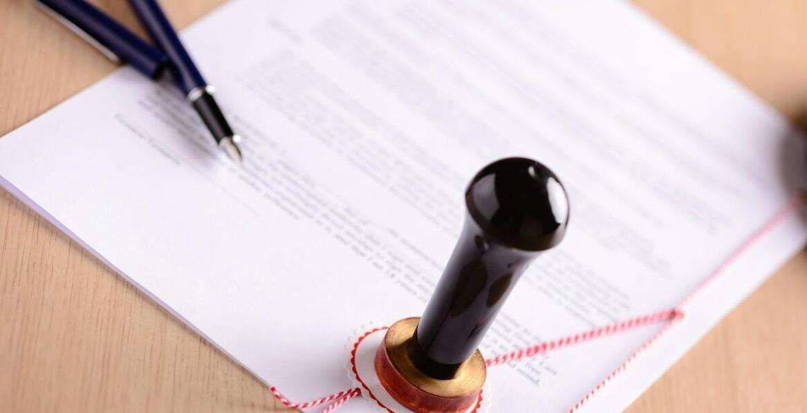 Jakie dokumenty mogą być tłumaczone przez tłumacza przysięgłego języka angielskiego?