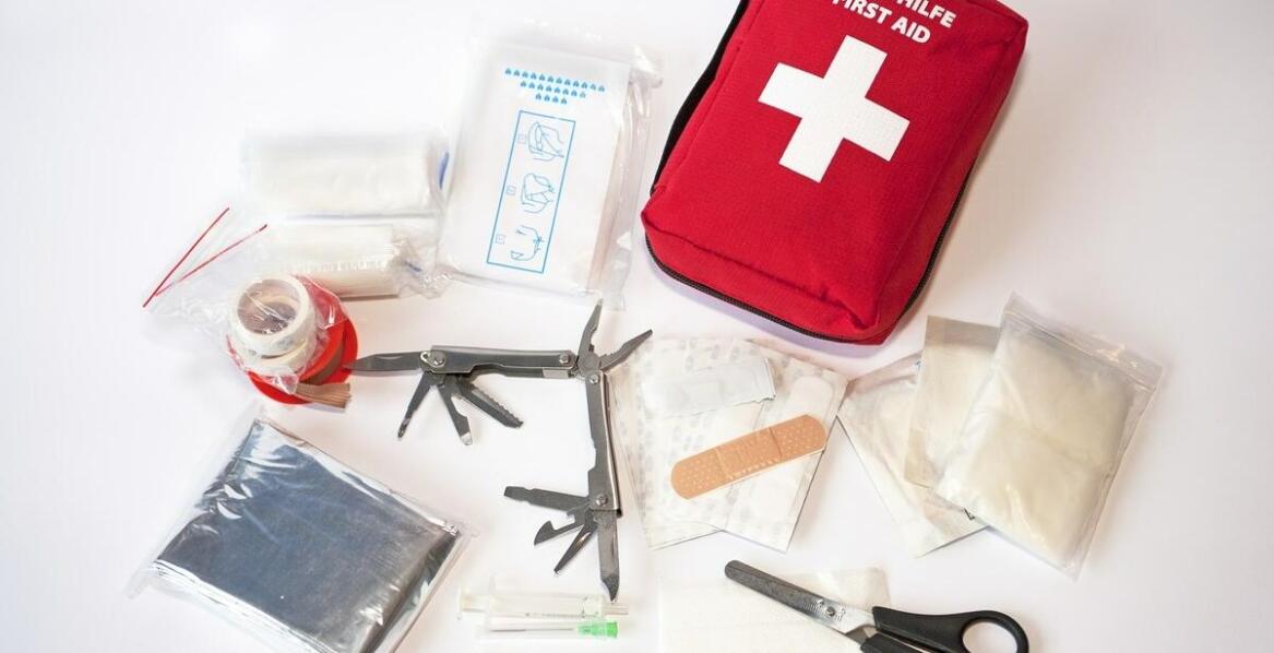 Dlaczego warto zainwestować w produkty na wyprawy survivalowe?