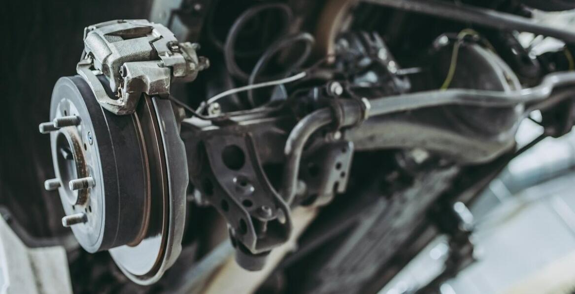 Kiedy należy wymienić resory w swoim pojeździe?