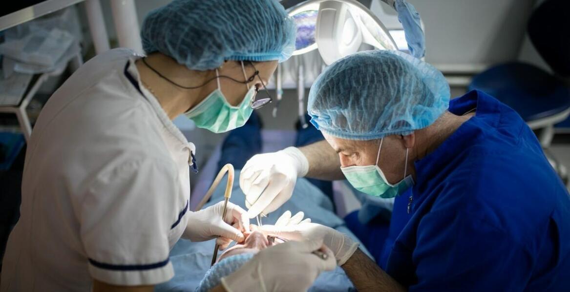Jakie są różnice między typami implantów dentystycznych?