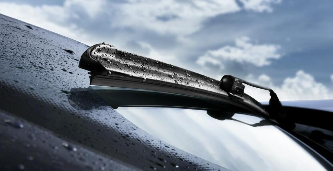 Wycieraczki samochodowe a komfort jazdy – jak wpływają na nasze doświadczenia za kierownicą?