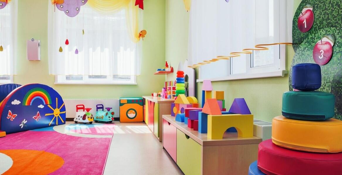 Przybory plastyczne a rozwój kreatywności dzieci – dlaczego są tak ważne?