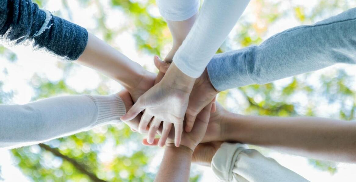 Jakie są zalety korzystania z karnetów dla firm w galerii posnania?