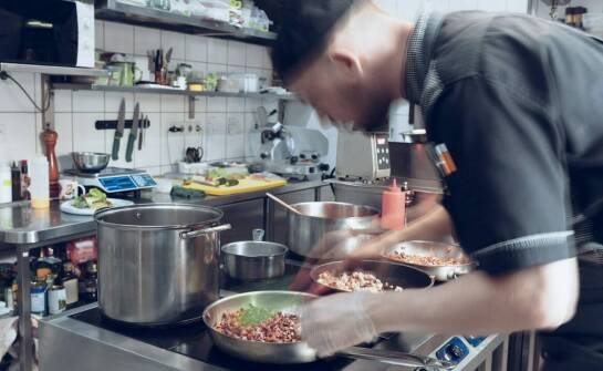 Czas reakcji serwisu naprawy urządzeń gastronomicznych – jak szybko można liczyć na pomoc?