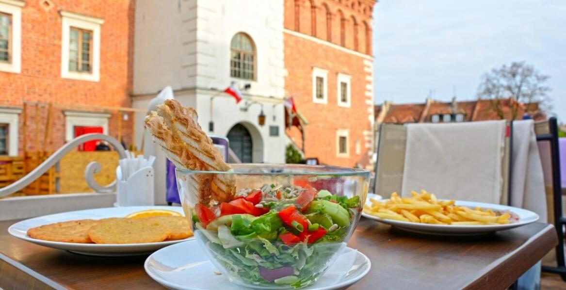 Dlaczego lokale gastronomiczne na Starym Mieście są atrakcyjne dla inwestorów?