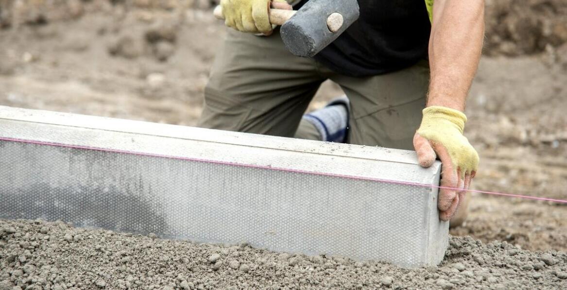 Wibroizolatory gumowe – jakie mają zastosowanie w maszynach przemysłowych?