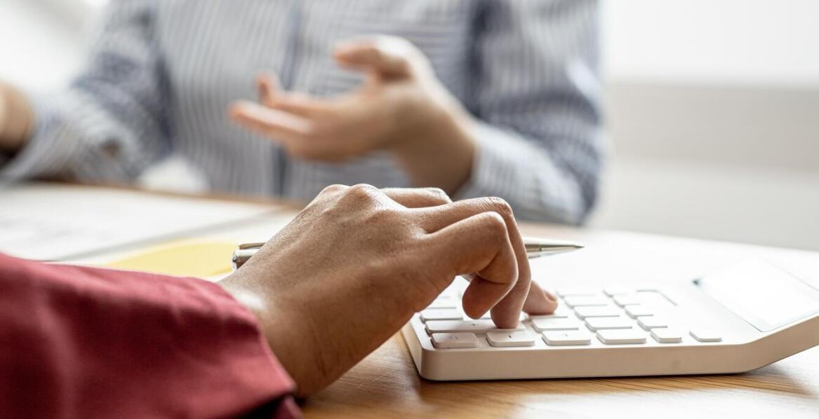 Jak lady chłodnicze mogą poprawić estetykę i funkcjonalność Twojego sklepu?