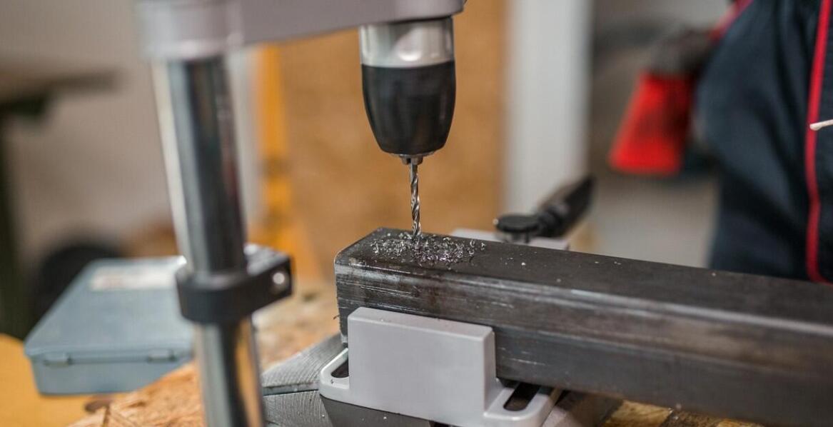 Dlaczego warto zainwestować w nosidło warsztatowe Kistenberg dla swojego warsztatu?