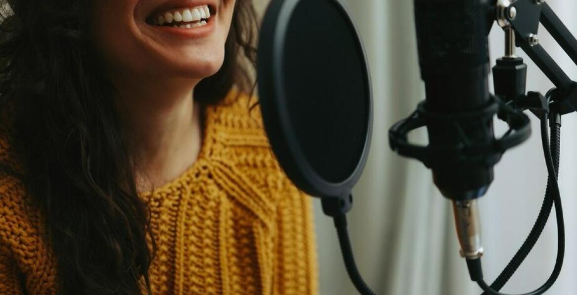 Wie wählt man ein gutes Voiceover für Werbung aus?