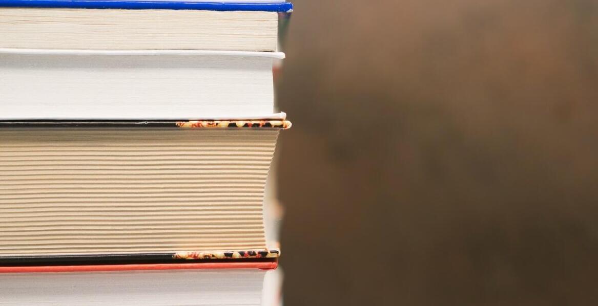 Dlaczego warto kupować książki Waldemara Łysiaka?