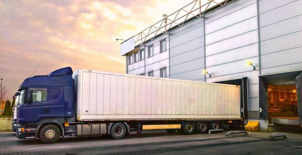 Dlaczego terminowość dostaw jest kluczowa w transporcie chłodniczym?