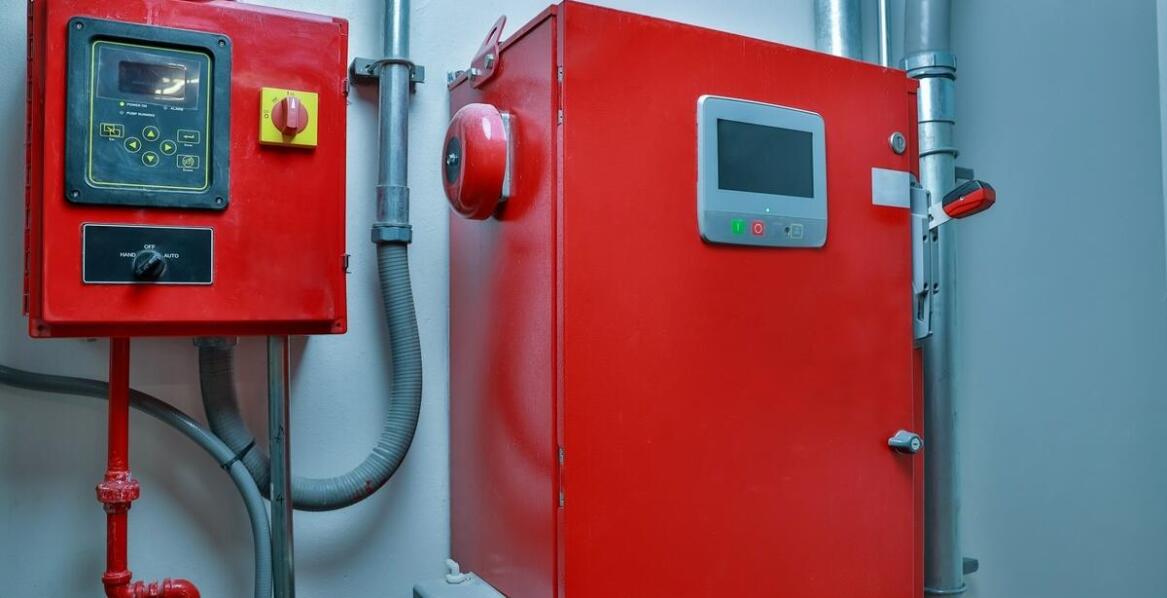 Pompy z hydroforem jako element systemów przeciwpożarowych – dlaczego są istotne?