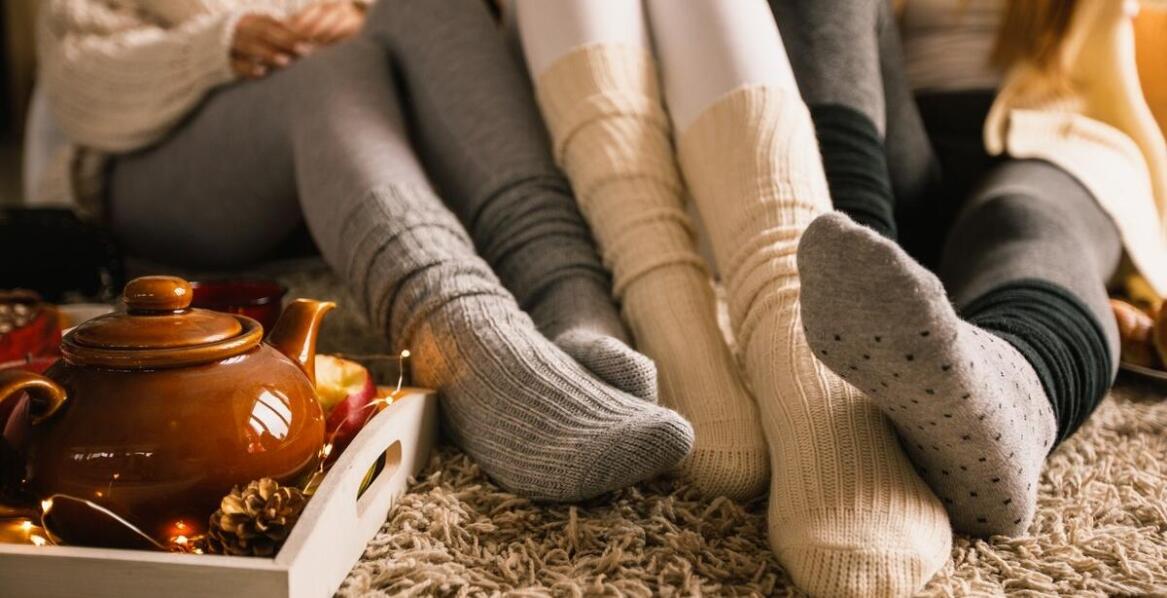 Kluczowe cechy wysokiej jakości swetrów – co warto wiedzieć przed zakupem?