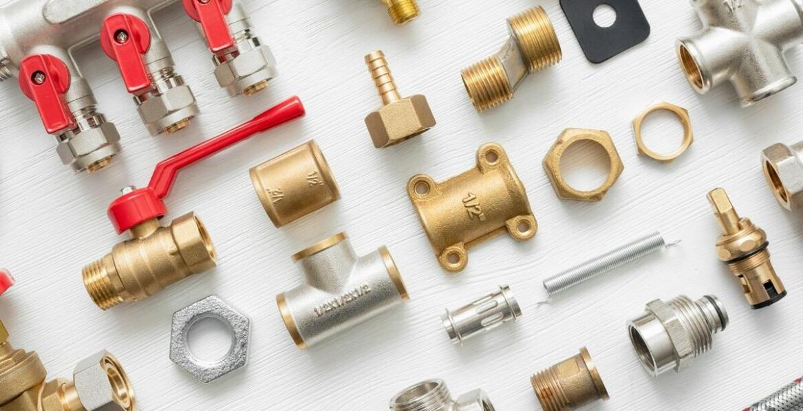 Jakie są różnice między standardowymi a nietypowymi odlewami z żeliwa szarego?