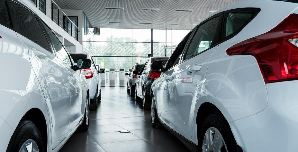 Transport osobowy Konin: jak organizujemy przejazdy dla pracowników firm?