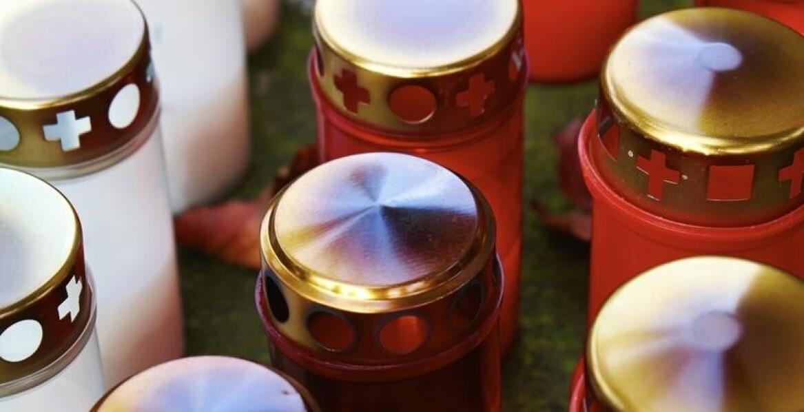 Dlaczego warto zainwestować w wiatrochrony do zniczy na każdą porę roku?