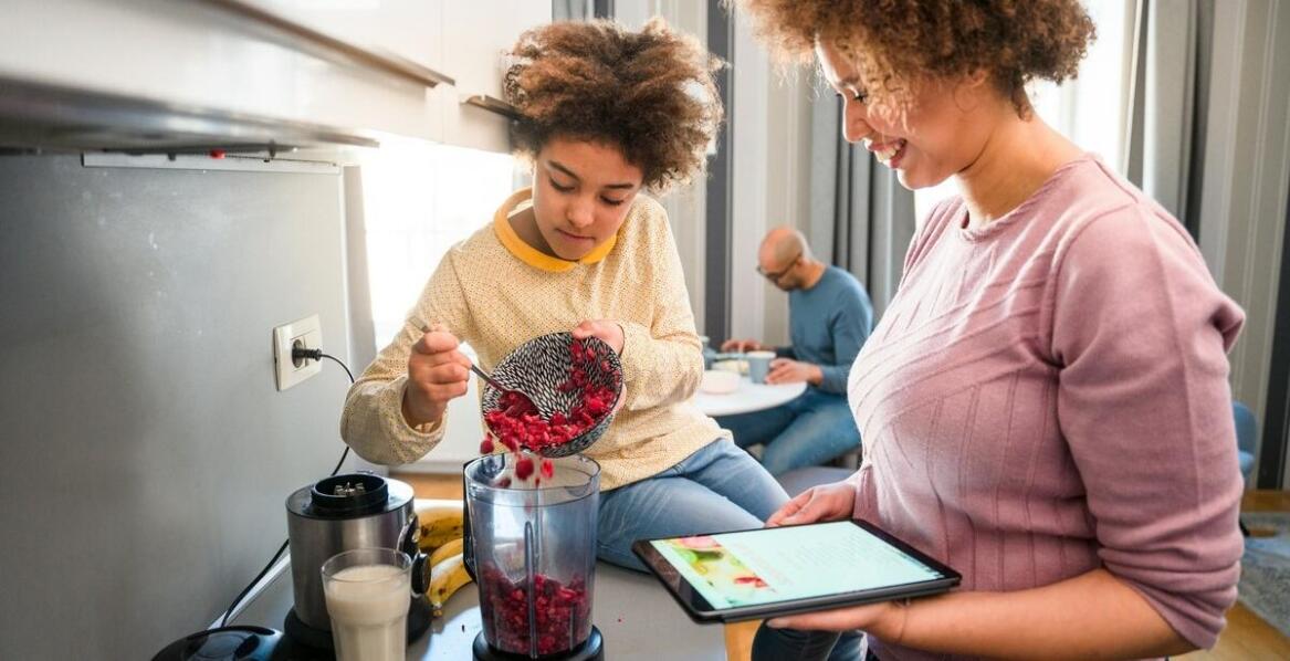 Wyciskarki do soków w gastronomii - klucz do zdrowego stylu życia w menu