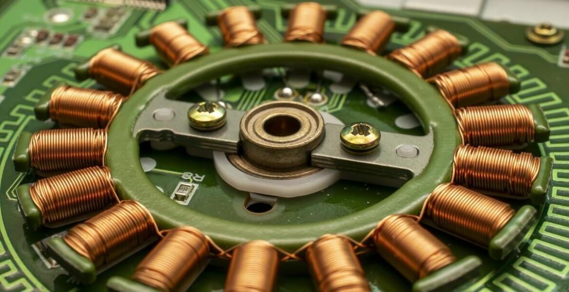 Dlaczego oryginalne części do maszyn rolniczych AKPIL są kluczowe dla długowieczności sprzętu?