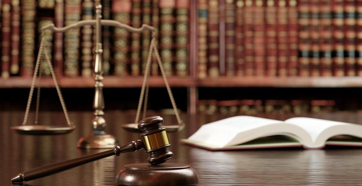 Jakie są konsekwencje braku reakcji na decyzję administracyjną w sprawach o odszkodowanie?