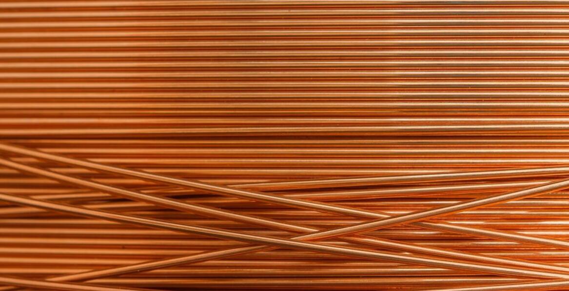 Jak struny Elixir wpływają na brzmienie gitary basowej?