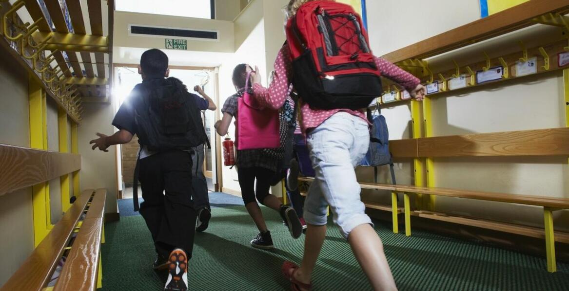 Dlaczego warto postawić na automaty do napojów gorących w szkołach?