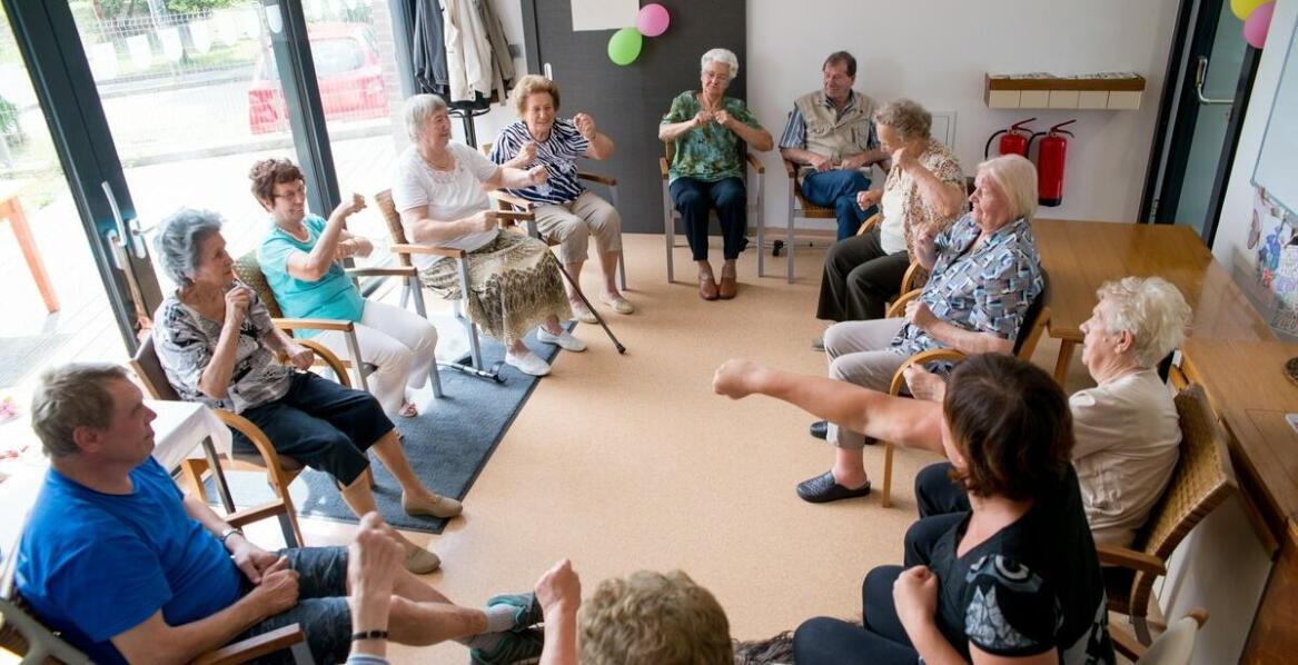 Jak ekskluzywny dom seniora w Warszawie organizuje czas wolny dla swoich mieszkańców?