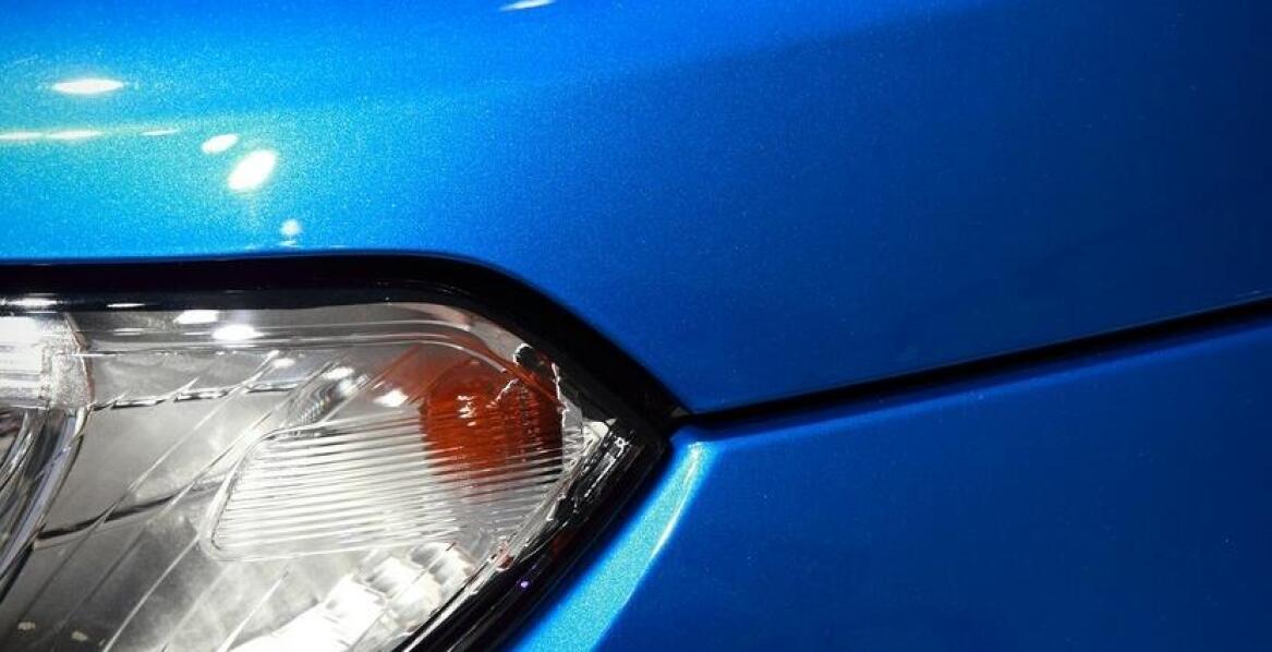 Jakie są różnice między oklejaniem folią PPF a ceramiką na auto?