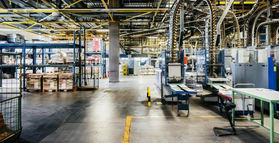 Kluczowe zalety podestów obrotowych elektrycznych w magazynach