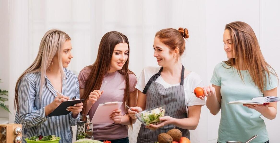 Jakie korzyści płyną z wprowadzenia zdrowego jedzenia do diety całej rodziny?