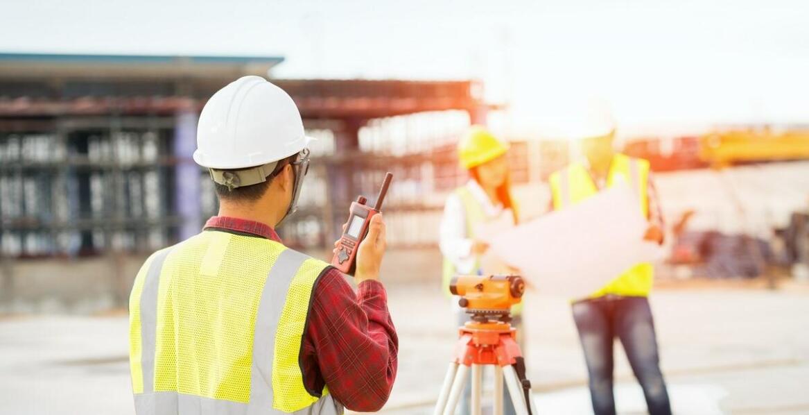 Jak nowoczesne narzędzia geodezyjne zmieniają podejście do pomiarów w Łęcznej?