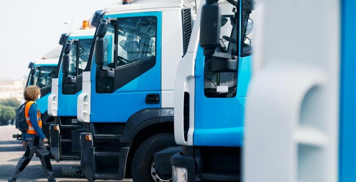 Jakie są korzyści z korzystania z transportu osób w Kórniku?