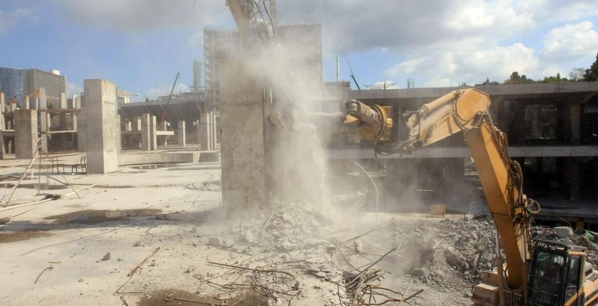 Dlaczego warto zainwestować w usługi sprzątania po budowie dla firm budowlanych?