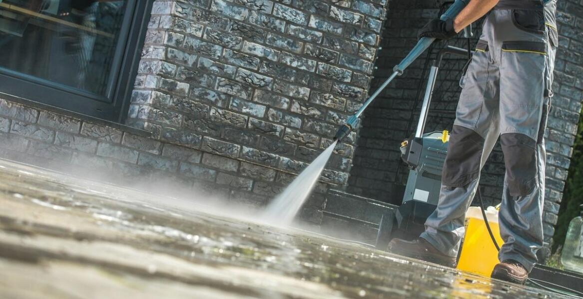 Jakie powierzchnie można skutecznie czyścić za pomocą myjek?